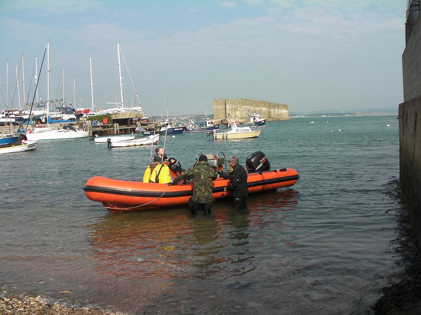 divers-at-Weymouth