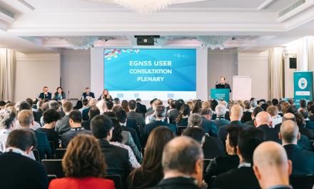 Presenters emphasised the added value that geolocation and earth observation services offer when they work together.